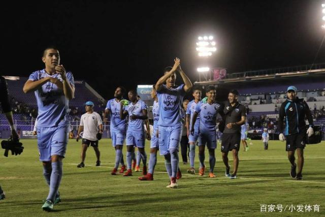 哈特三双尼克斯魔术携手晋级 猛龙力克步行者