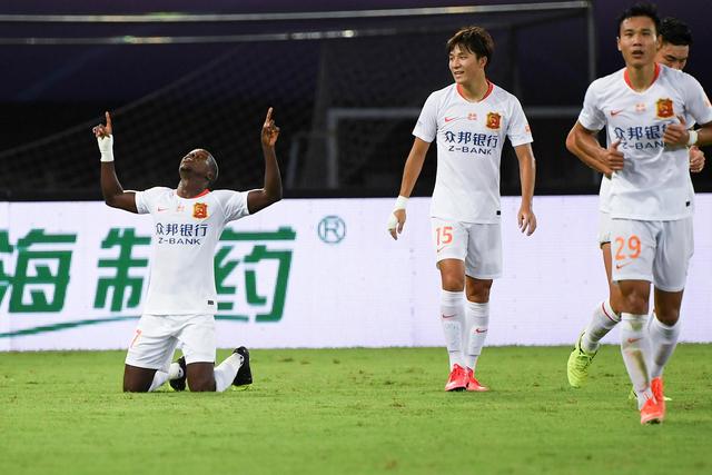 赵睿11+11新疆胜吉林 王哲林20分上海胜肯帝亚